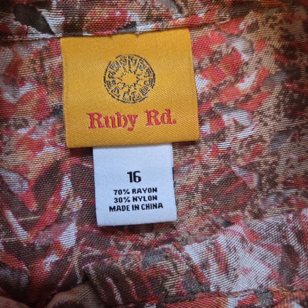 Ruby Rd. Boutique Red and Brown Roll Sleeves Button Up Blouse Size 16 - Picture 2 of 7